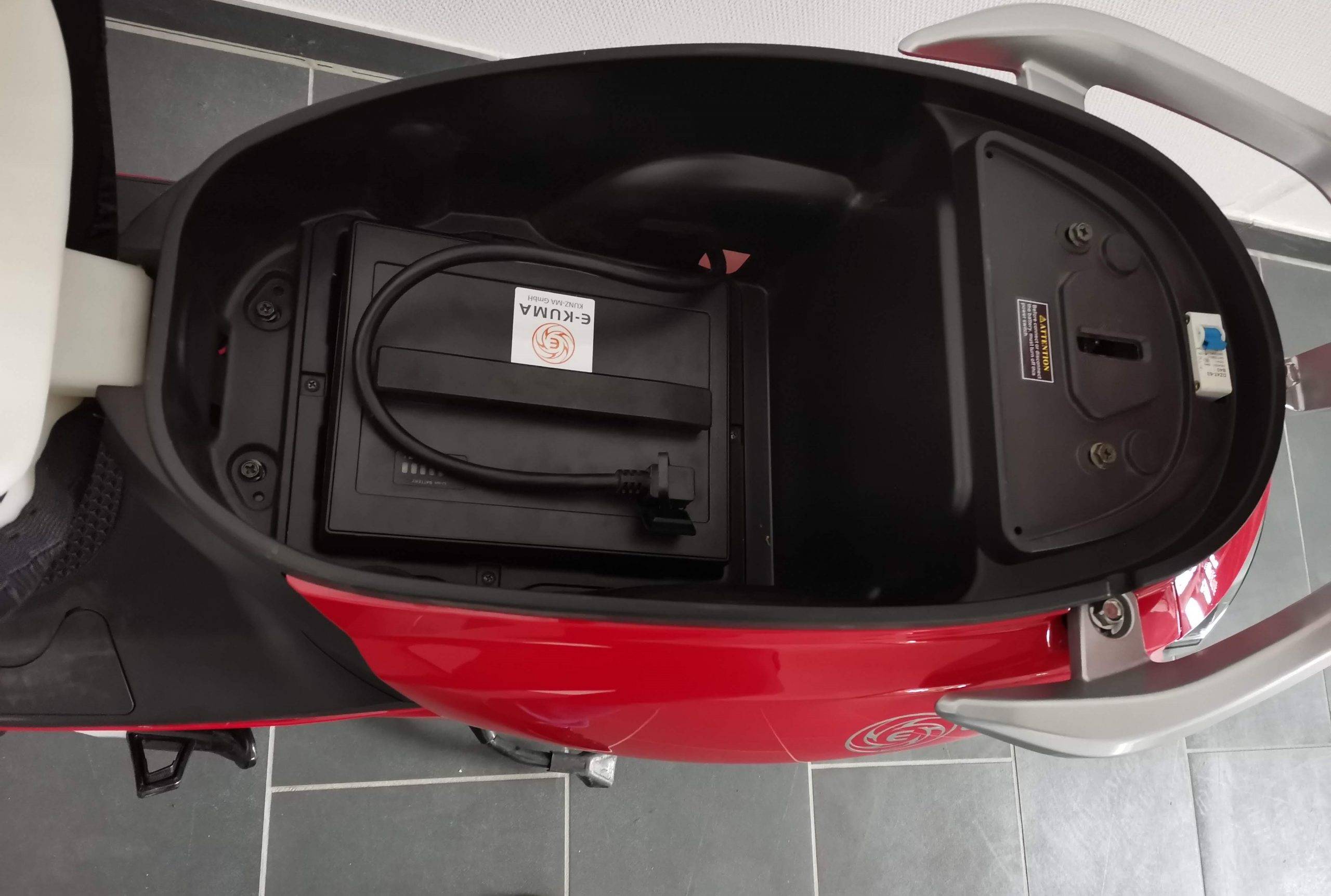 E-Kuma Air Li-Io 45kmh/2000W/60V/26Ah/140kg/65km RT E-Roller